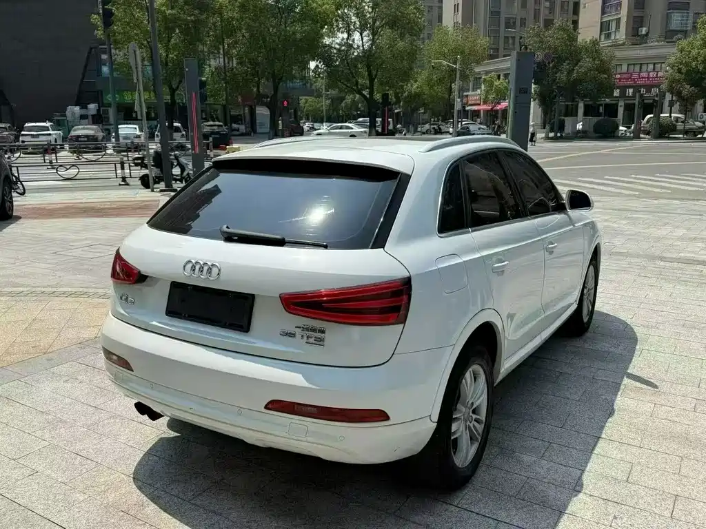 Audi Q3 2015 35 TFSI quattro technology купить на сайте DeffCars