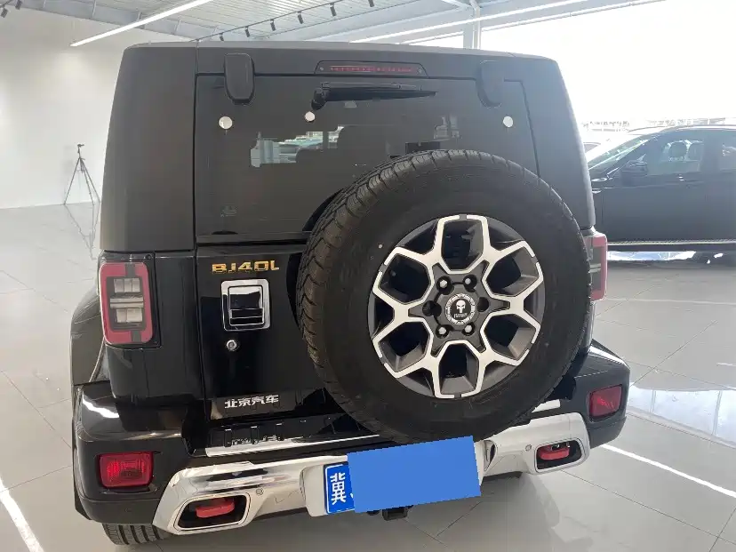 Beijing Off-Road BJ40 2018 PLUS 2.3T automatic four-wheel drive flagship version National V купить на сайте DeffCars