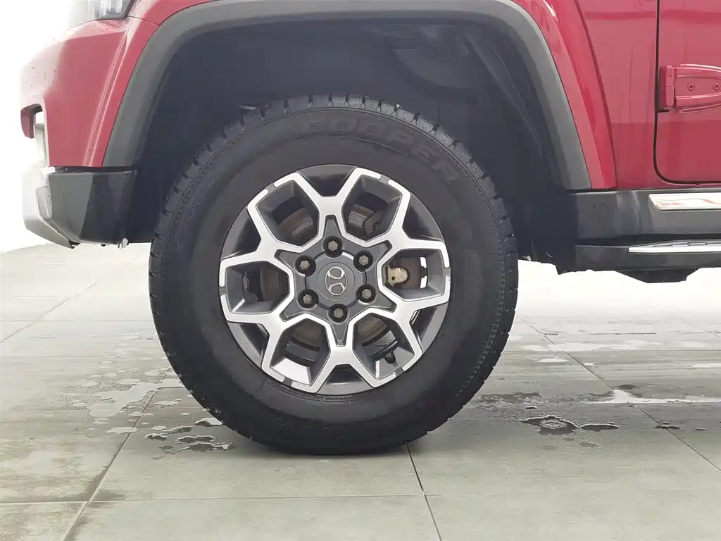 Beijing Off-Road BJ40 2019 PLUS 2.3T Manual 4WD Exclusive Edition National VI купить на сайте DeffCars