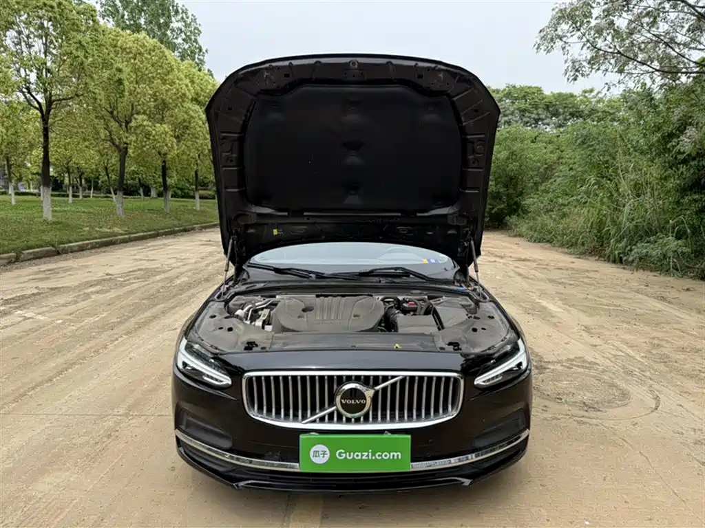 Volvo S90 2024 B5 Zhiyi Luxury Edition купить на сайте DeffCars