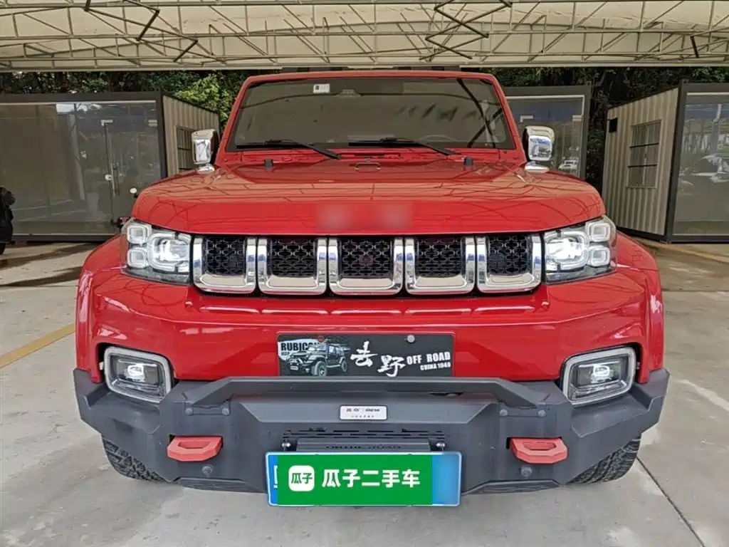 Beijing off-road BJ40 2023 2.0T automatic four-wheel drive city hunter version knight type купить на сайте DeffCars