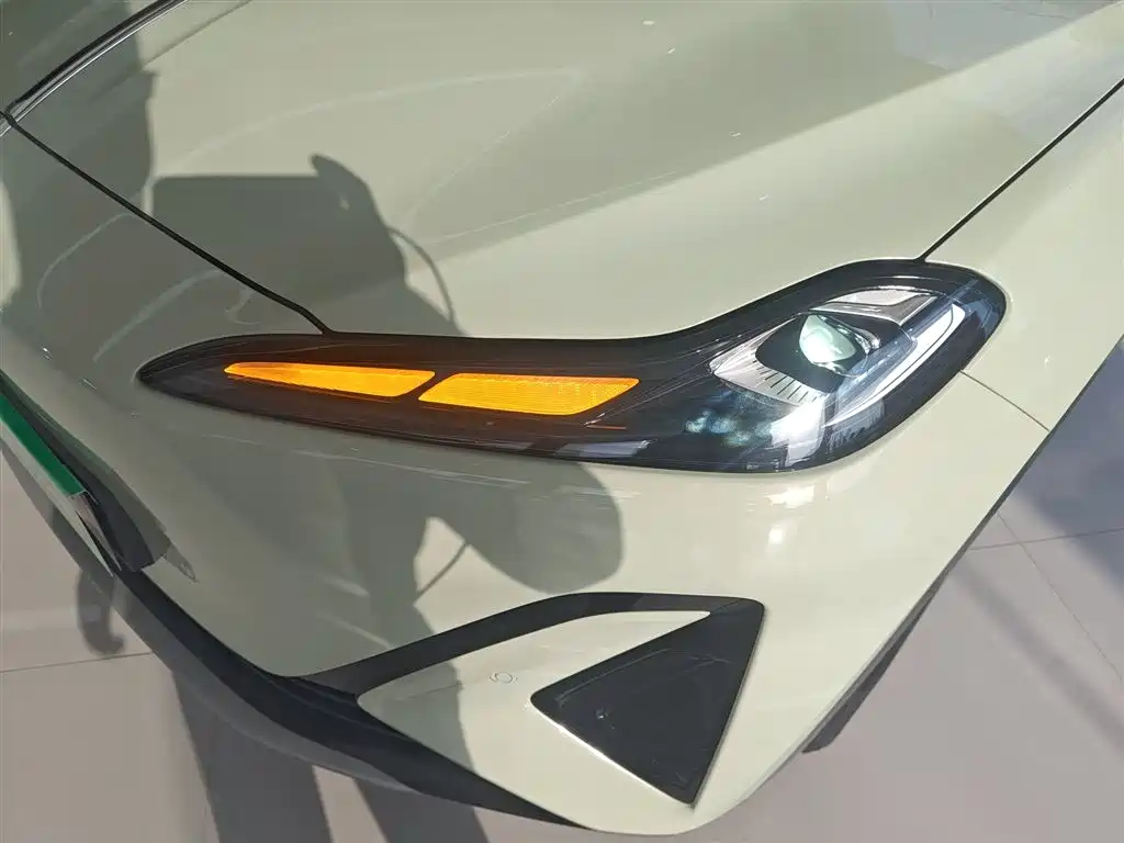 Hongqi Tiangong 06 2025 520 Smart Select Edition купить на сайте DeffCars