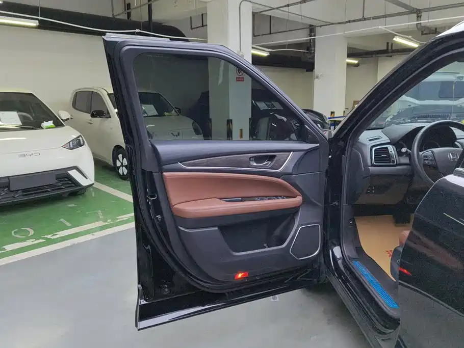 Honda UR-V 2020 370TURBO four-wheel drive exclusive version купить на сайте DeffCars