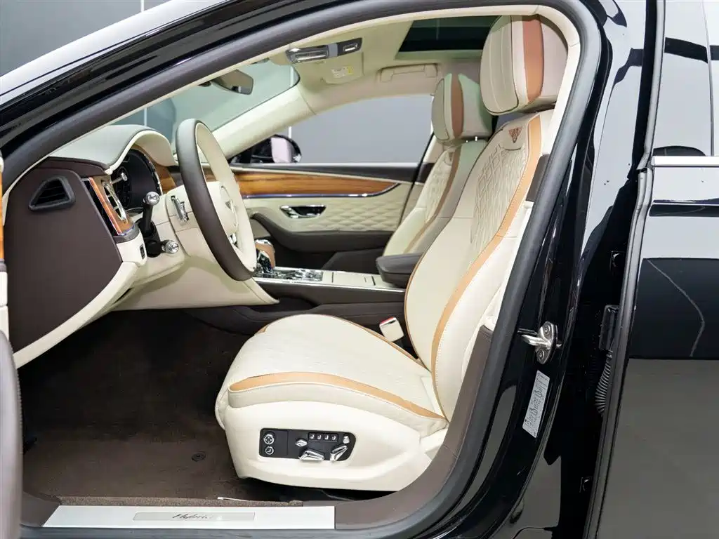 Flying Spur plug-in hybrid 2022 2.9T V6 Hybrid купить на сайте DeffCars