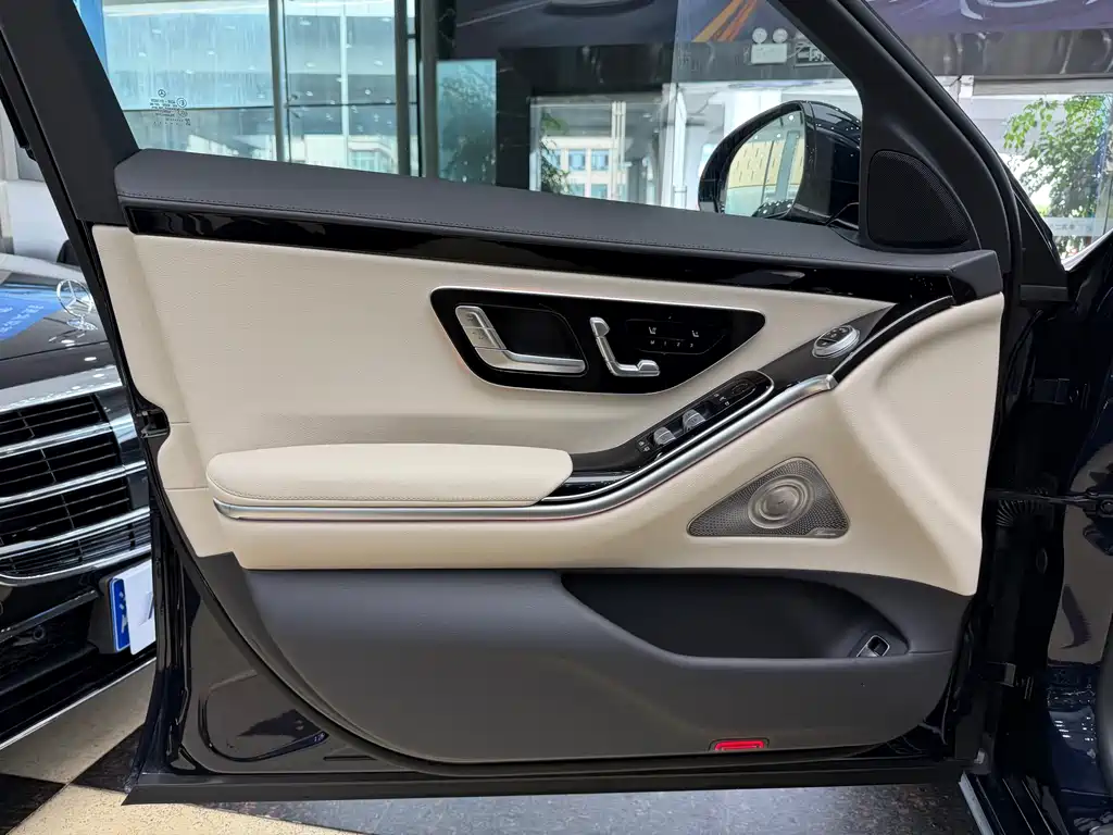 Mercedes-Benz S-Class 2023 S 400 L Luxury Model купить на сайте DeffCars