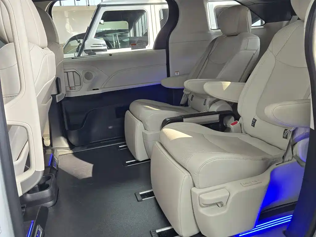 SIENNA 2024 2.5L hybrid four-wheel drive premium version купить на сайте DeffCars