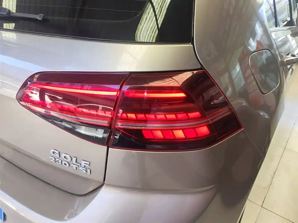 Golf 2018 230TSI automatic luxury model купить на сайте DeffCars