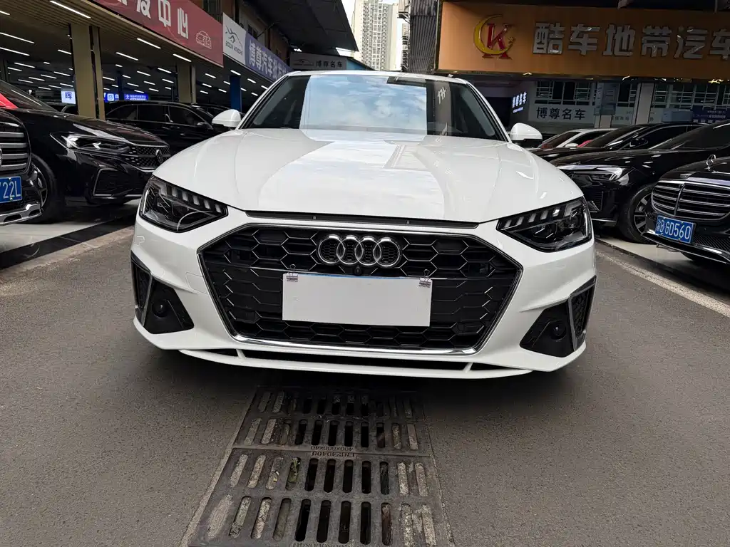 Audi A4L 2023 40 TFSI Fashionable and Dynamic купить на сайте DeffCars