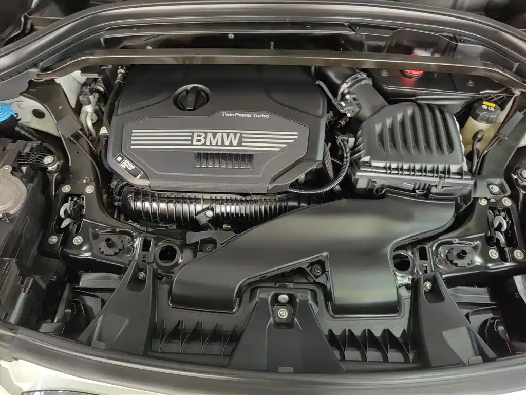 BMW X1 2022 sDrive25Li Leading Model купить на сайте DeffCars