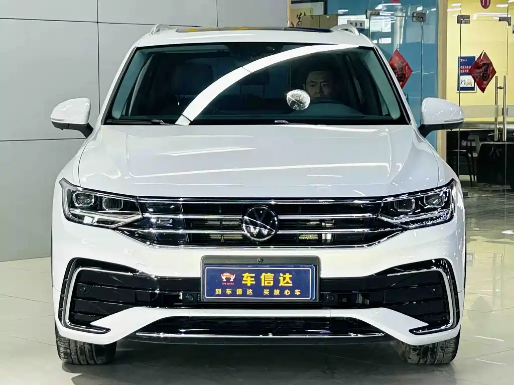 Tiguan L 2024 Outstanding Model 330TSI Automatic Two-wheel Drive R-Line Longyao Edition купить на сайте DeffCars