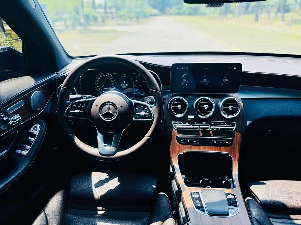 Mercedes-Benz GLC 2020 GLC 300 L 4MATIC luxury model купить на сайте DeffCars