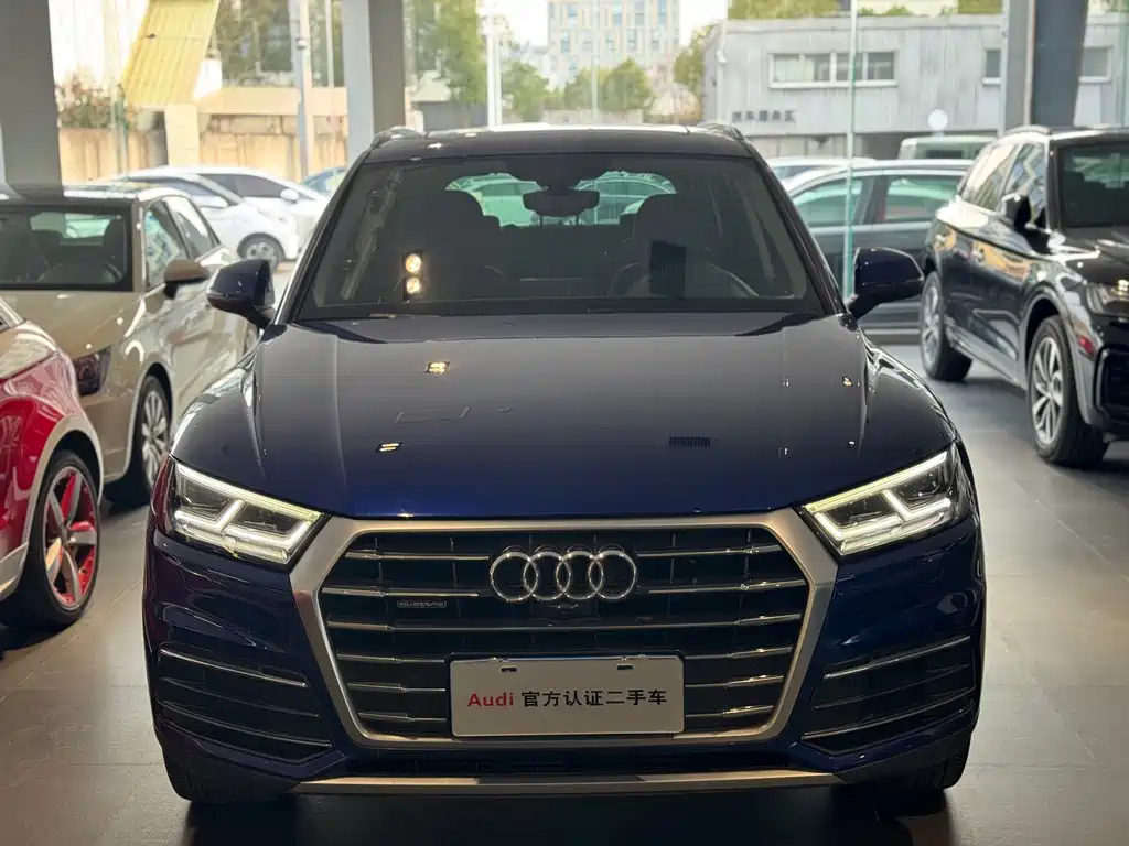 Audi Q5L 2020 45 TFSI exclusive and elegant model купить на сайте DeffCars