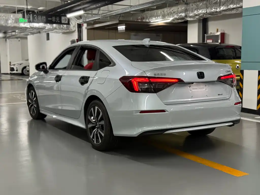 Civic 2025 2.0L e:HEV Hybrid Plus купить на сайте DeffCars