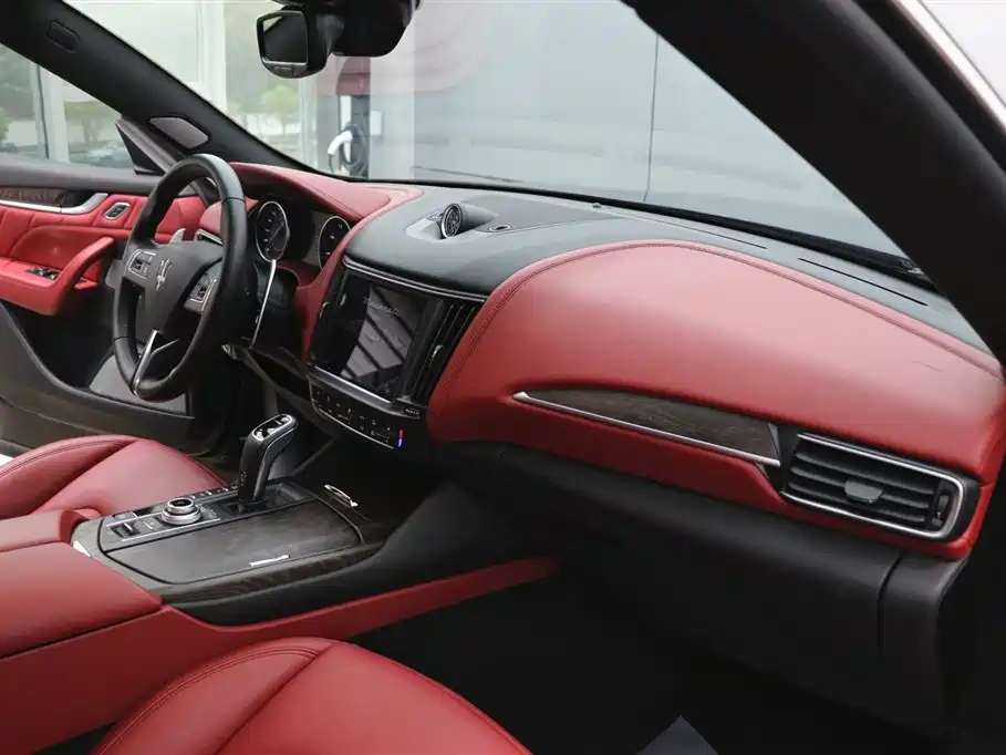 Levante 2021 3.0T Deluxe Edition купить на сайте DeffCars