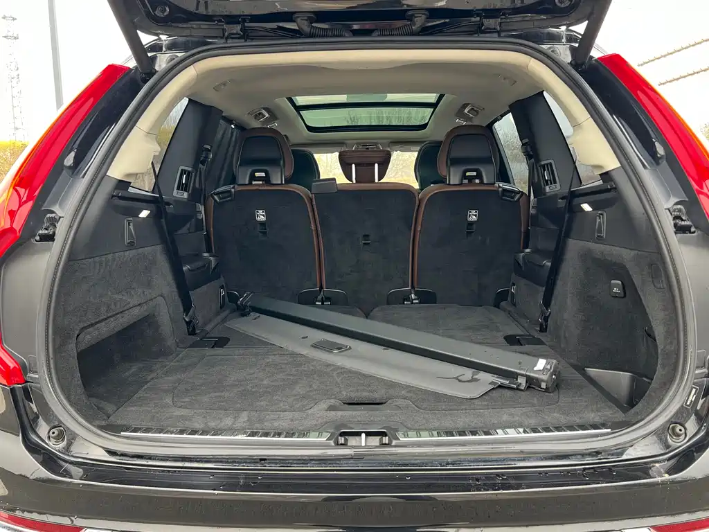 Volvo XC90 2019 T6 Zhiyi Edition 7 seats National VI купить на сайте DeffCars
