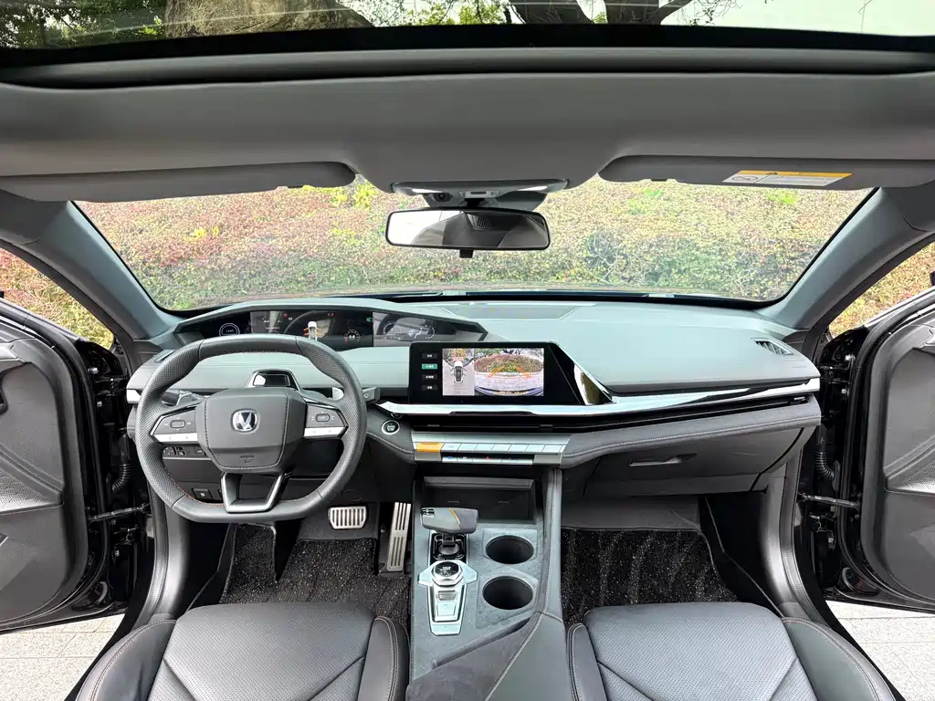 Changan UNI-V 2022 1.5T sports version купить на сайте DeffCars