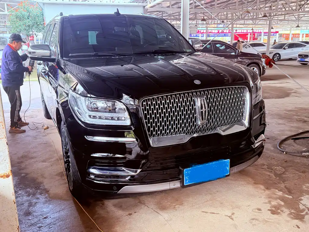 Navigator 2020 3.5T Long Axis Presidential Edition купить на сайте DeffCars