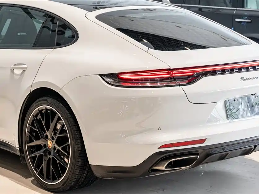 Panamera 2023 Panamera Executive Extended Edition 2.9T купить на сайте DeffCars