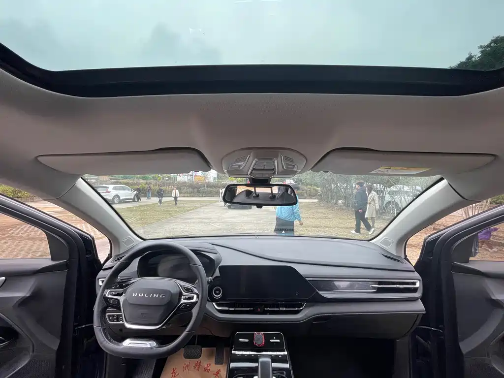 Wuling Capgemini 2020 1.5T CVT flagship model купить на сайте DeffCars