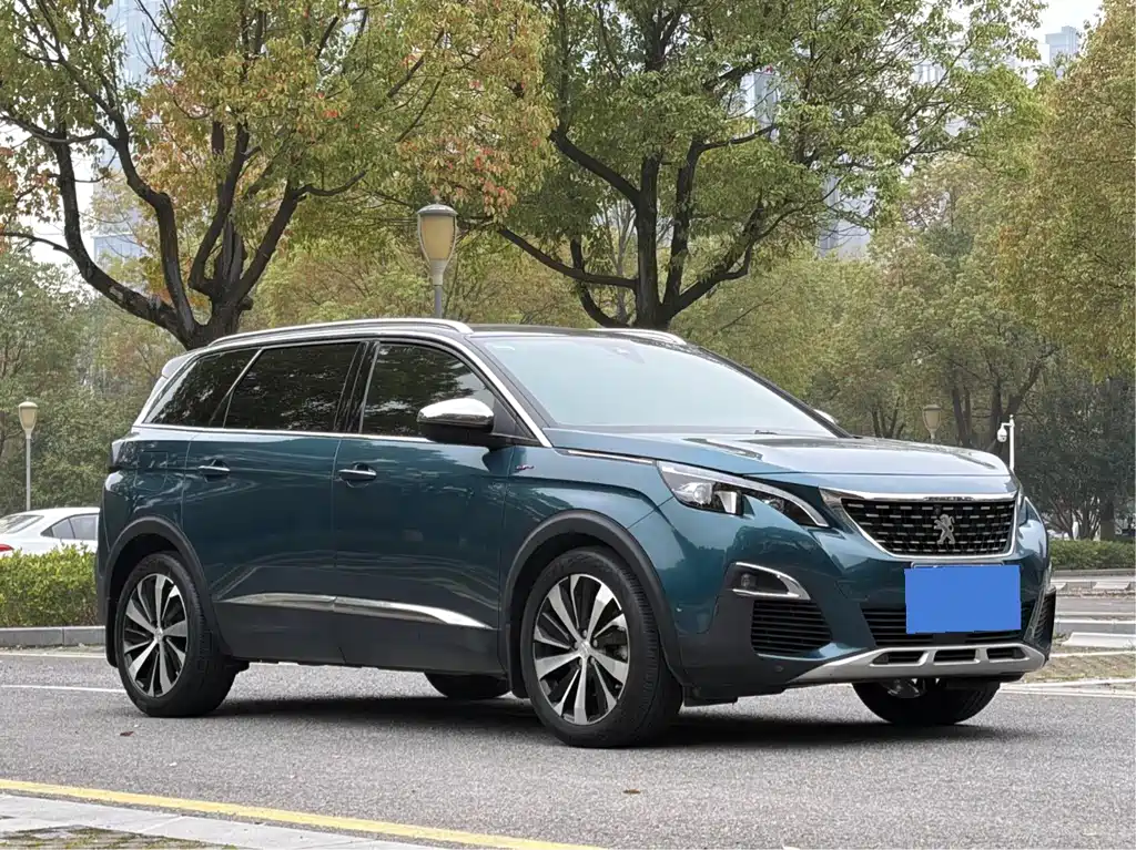 Peugeot 5008 2017 380THP 7-seater luxury GT version купить на сайте DeffCars