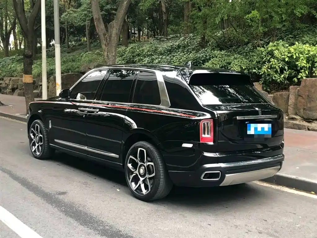 Cullinan 2018 four-seat version купить на сайте DeffCars