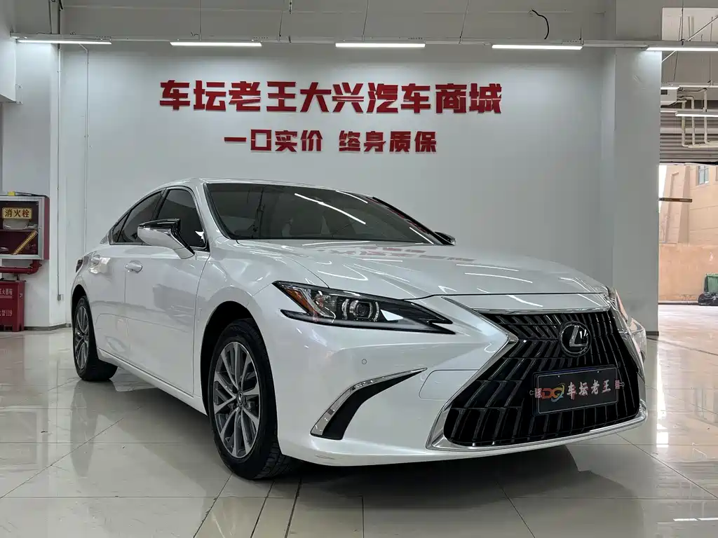 Lexus ES 2021 200 Excellence Edition купить на сайте DeffCars