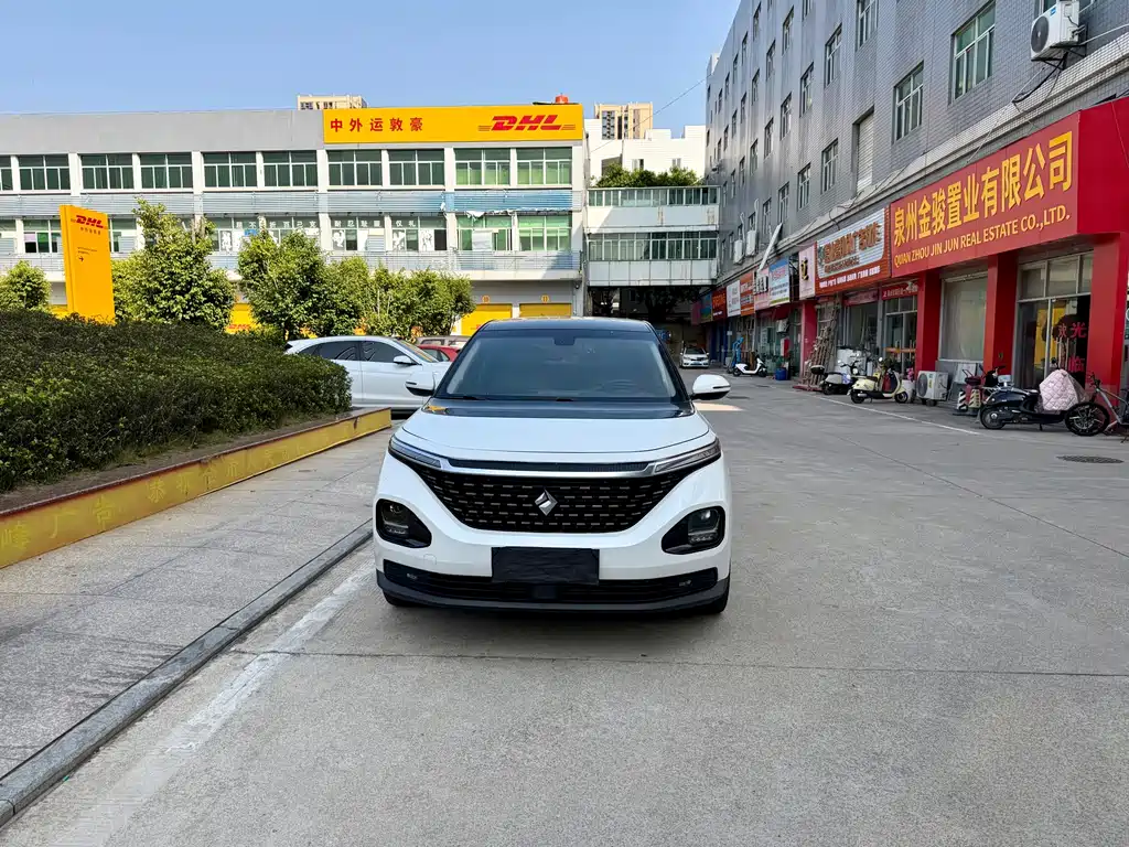 Baojun RM-5 2019 1.5T CVT 24-hour online luxury model 6 seats купить на сайте DeffCars