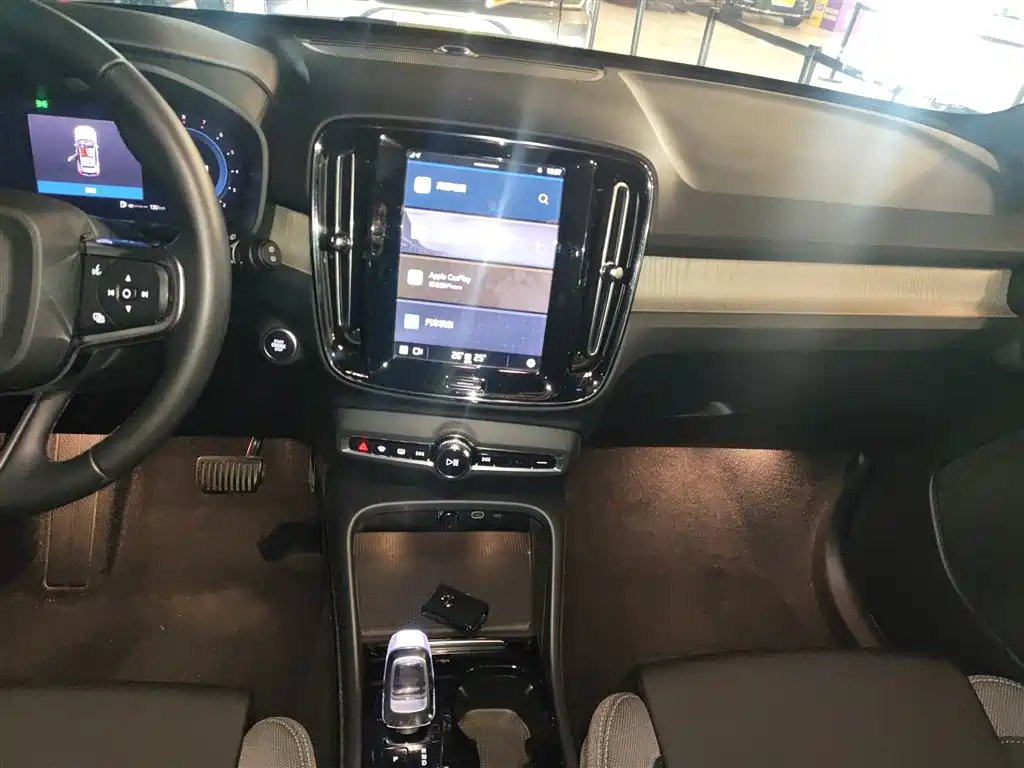 Volvo XC40 2023 B3 Zhiyuan Sports Edition купить на сайте DeffCars