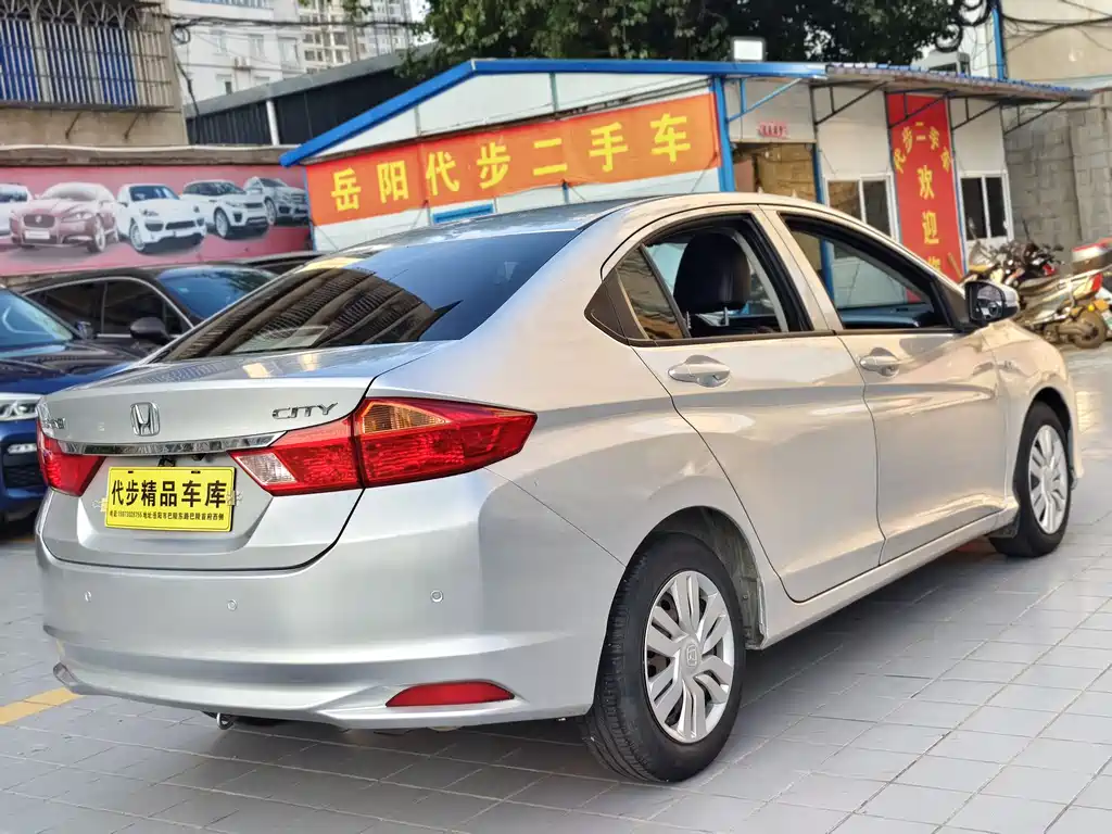Fengfan 2015 1.5L CVT Comfort Edition купить на сайте DeffCars