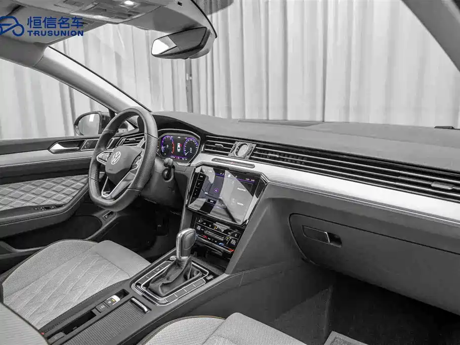 Magotan 2023 2 million commemorative edition 330TSI DSG luxury model купить на сайте DeffCars
