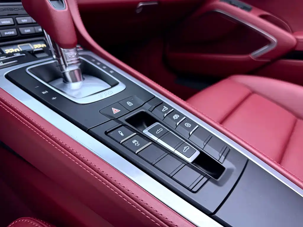 Porsche 718 2022 Boxster 2.0T купить на сайте DeffCars