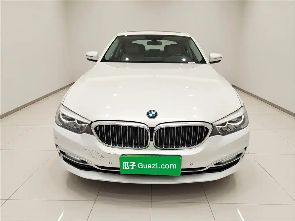 BMW 5 Series 2018 facelift 530Li leading model luxury package купить на сайте DeffCars