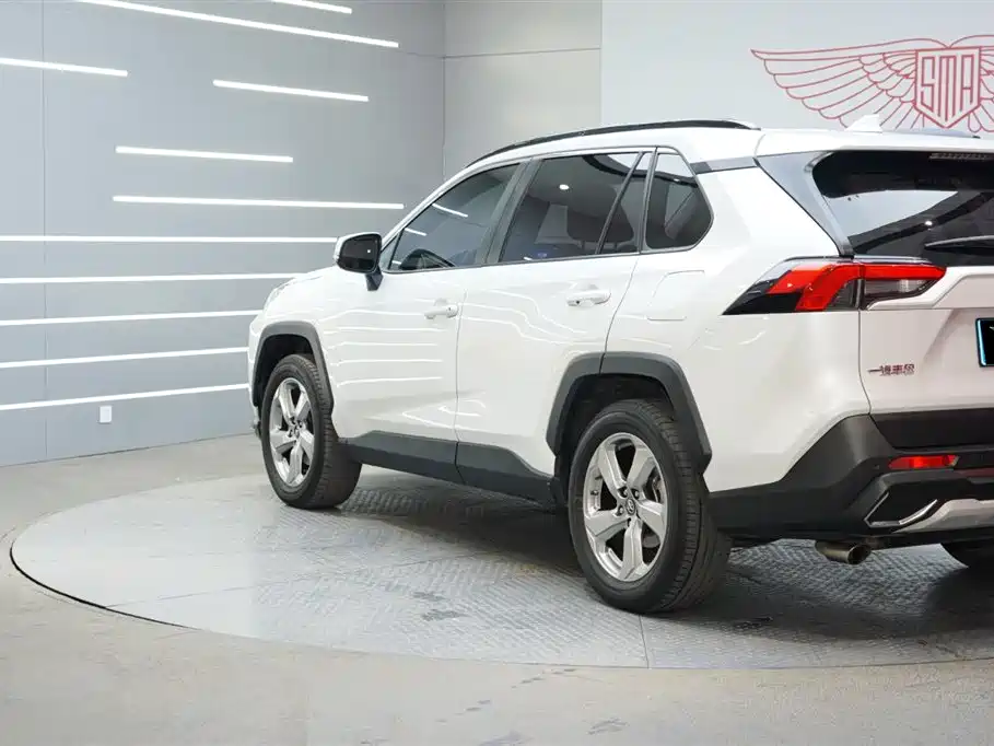 RAV4 Rongfang 2021 2.0L CVT four-wheel drive fashion version купить на сайте DeffCars