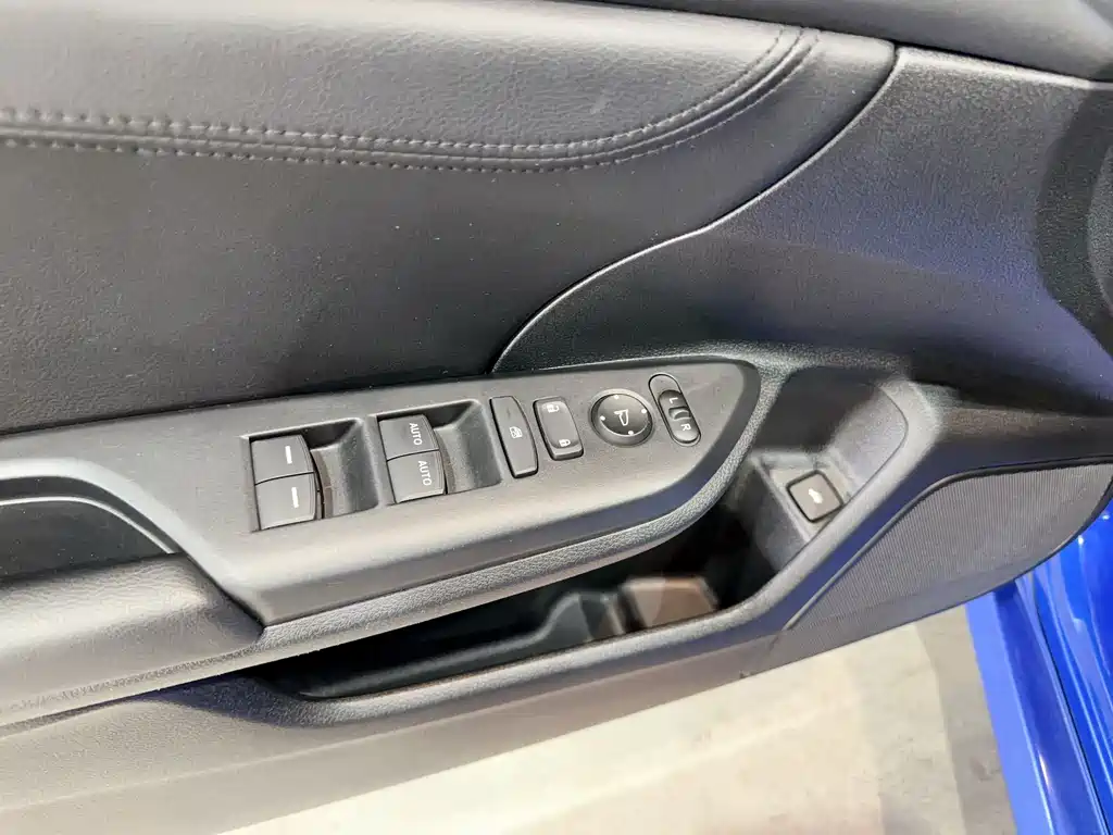 Civic 2016 220TURBO CVT Deluxe Edition купить на сайте DeffCars