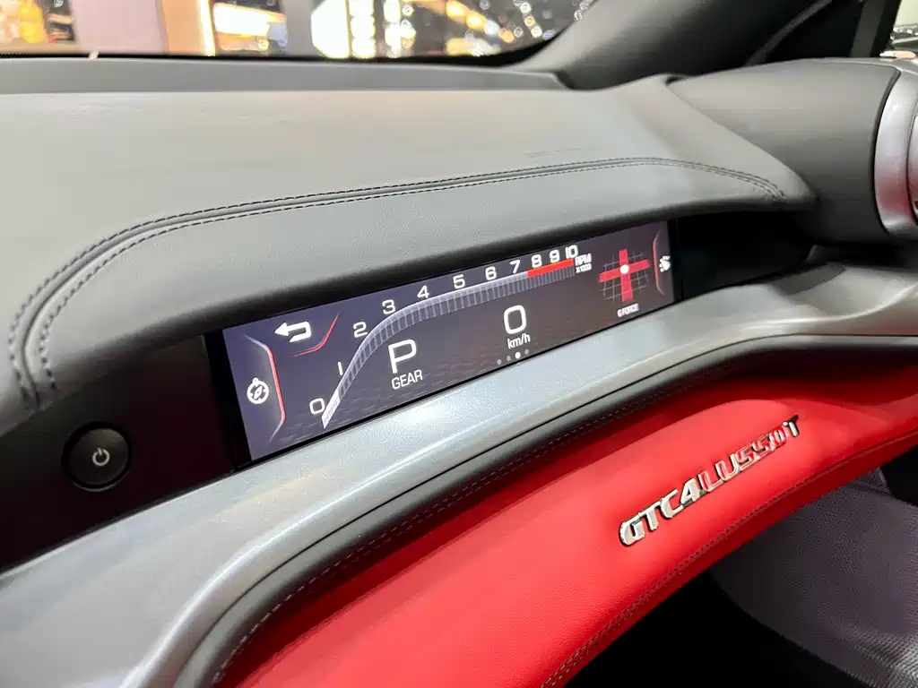 GTC4Lusso 2017 3.9T V8 купить на сайте DeffCars