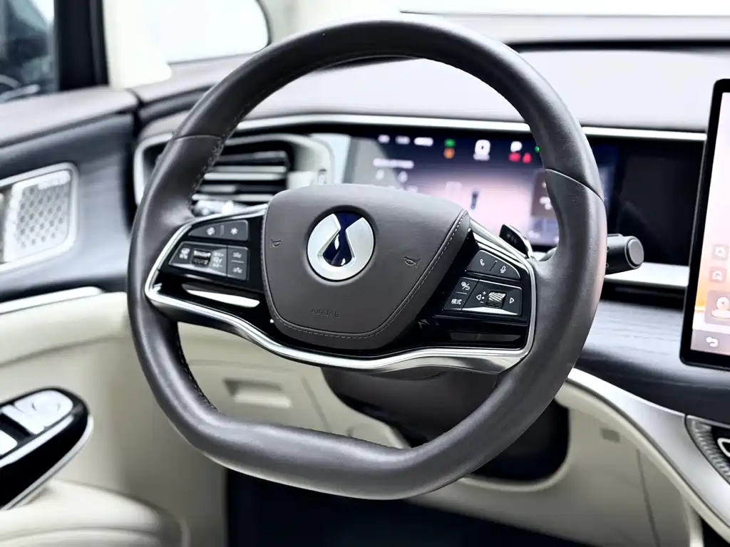 Denza D9 2025 DM-i smart driving version 1020 four-wheel drive flagship model купить на сайте DeffCars