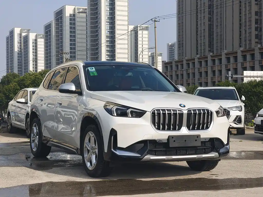 BMW X1 2023 sDrive20Li X Design Package купить на сайте DeffCars