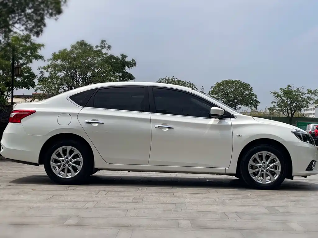 Sylphy 2022 Classic 1.6XL CVT Deluxe Edition купить на сайте DeffCars