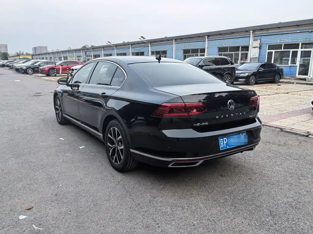 MAGOTAN 2020 330TSI DSG leading model купить на сайте DeffCars