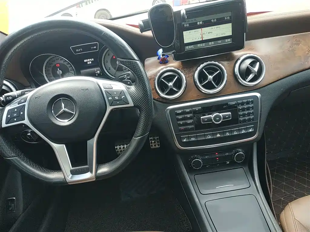 Mercedes-Benz GLA 2015 GLA 260 4MATIC sports model купить на сайте DeffCars