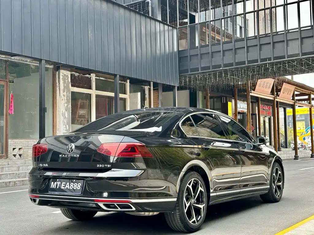Magotan 2023 2 million commemorative edition 330TSI DSG luxury model купить на сайте DeffCars