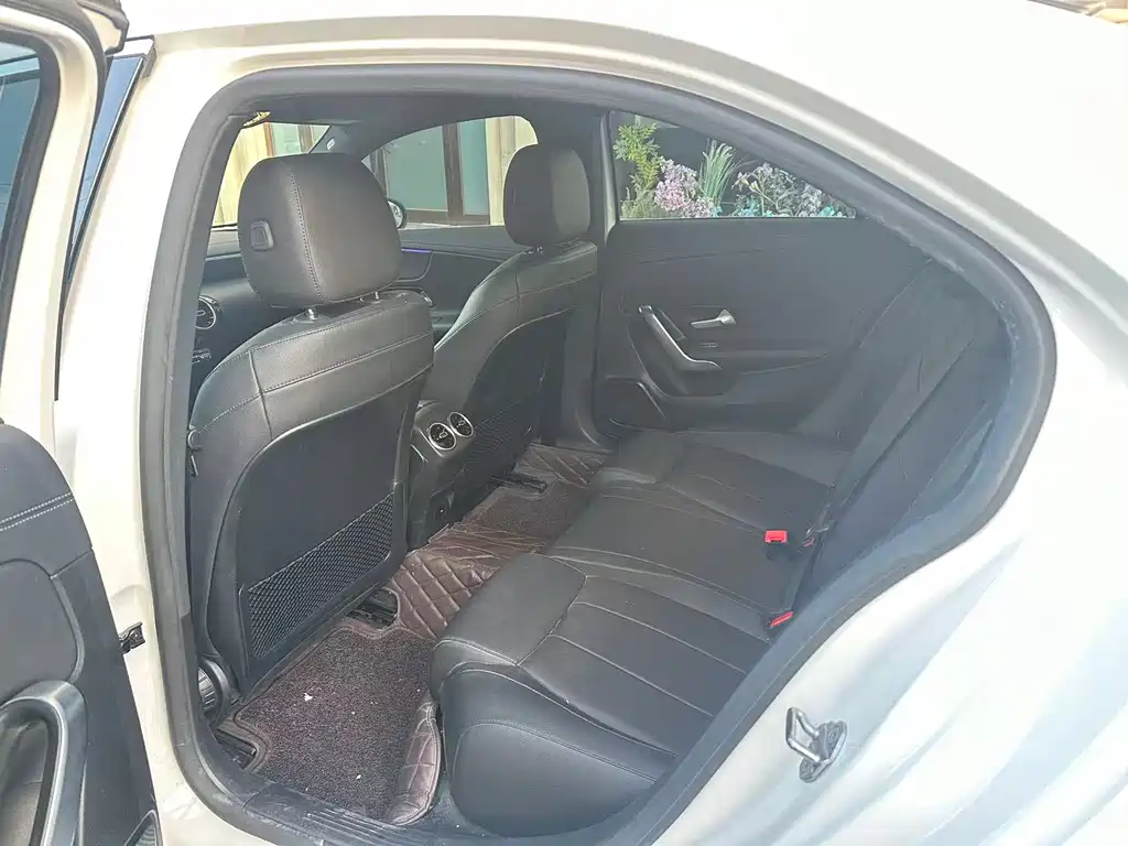 Mercedes-Benz A-Class 2021 A 180 L Sports Sedan купить на сайте DeffCars