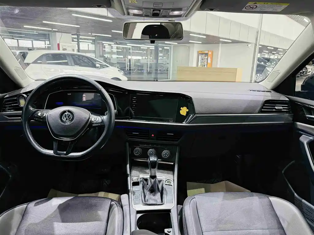 Sagitar 2021 280TSI DSG 30th Anniversary Edition купить на сайте DeffCars