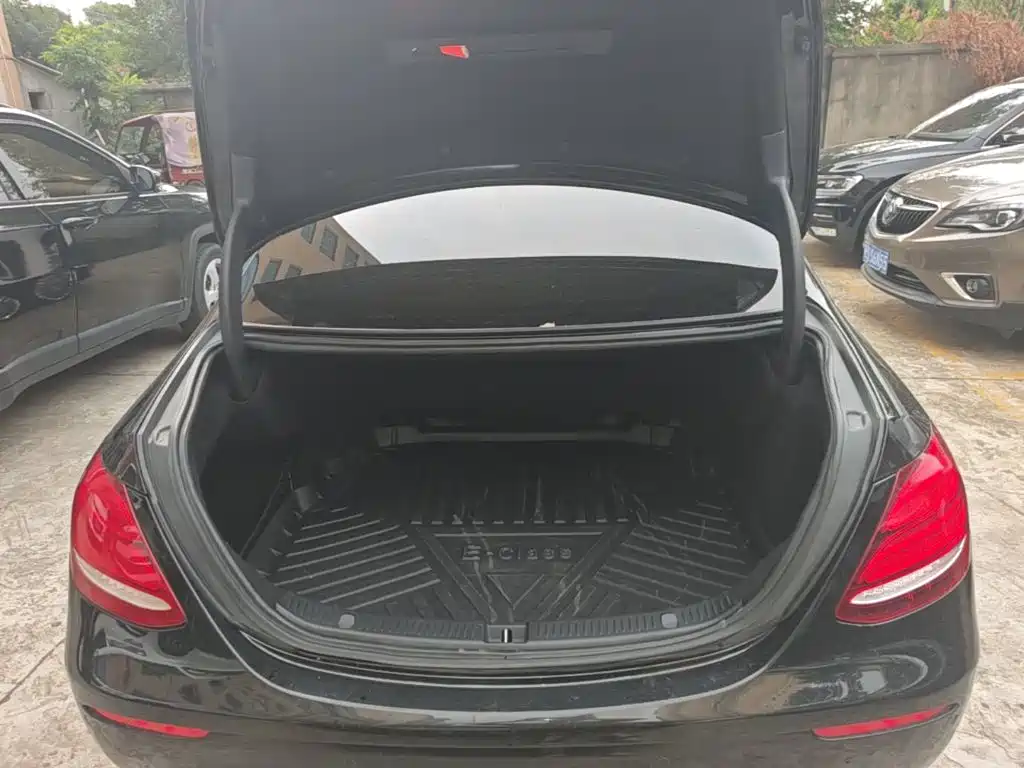 Mercedes E-Class 2016 E 300 L Fashionable купить на сайте DeffCars