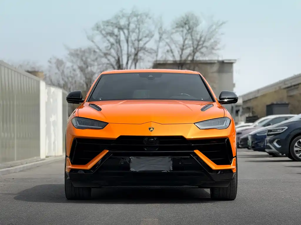 Urus 2023 4.0T V8 S купить на сайте DeffCars
