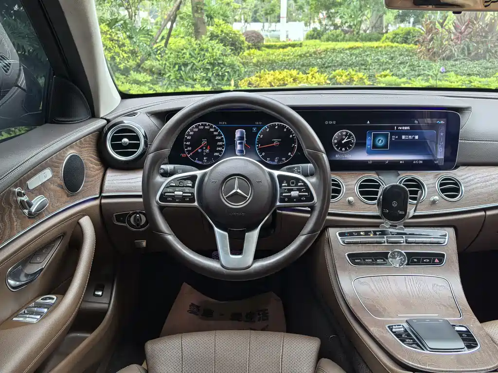 Mercedes-Benz E-Class 2019 E 200 L купить на сайте DeffCars