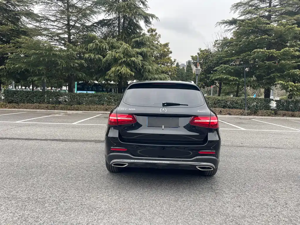 Mercedes-Benz GLC 2017 GLC 300 4MATIC Dynamic купить на сайте DeffCars