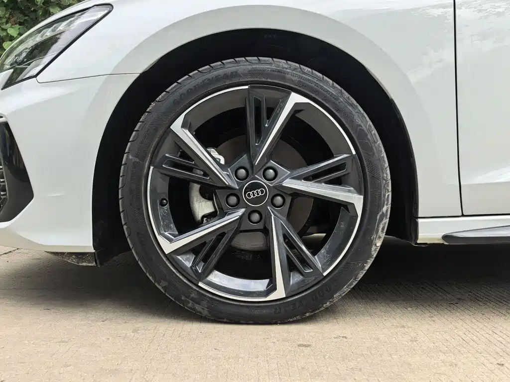 Audi A3 2023 Sportback 35 TFSI stylish and sporty купить на сайте DeffCars