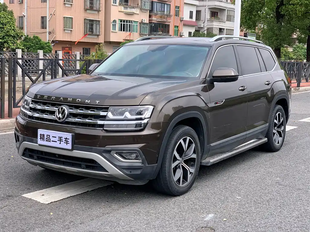 Touron 2017 380TSI four-wheel drive luxury version купить на сайте DeffCars