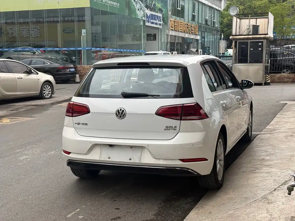 Golf 2018 230TSI automatic comfort type купить на сайте DeffCars